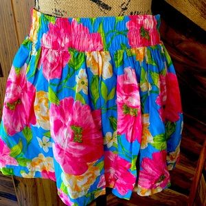 Hollister floral skirt size M - excellent condition